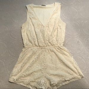 American Eagle Ivory Lace Romper